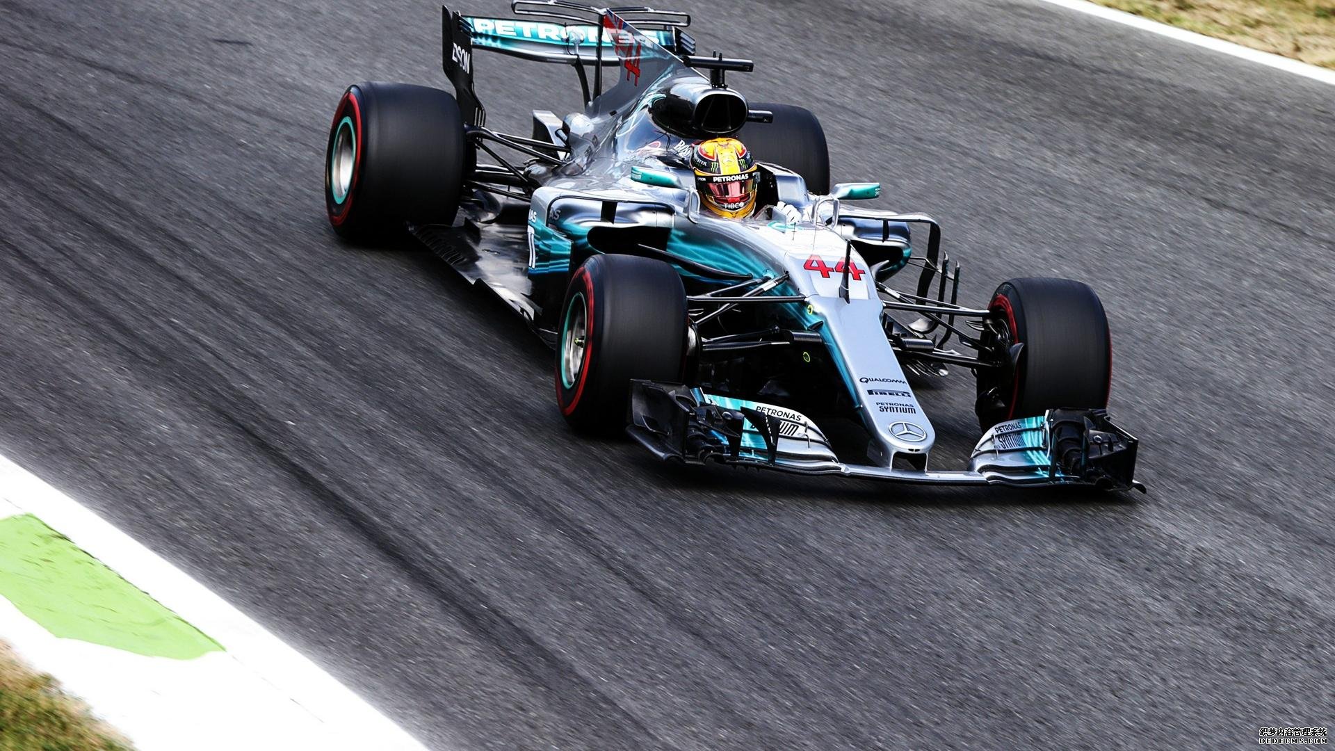 F1伊莫拉：法拉利主场战大升级迈凯伦拿下世界冠军大局已定