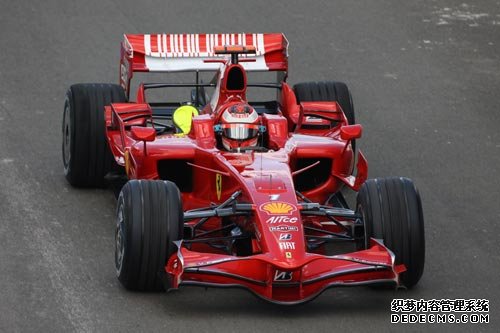 F1美国大奖赛排位赛：诺里斯杆位维斯塔潘、塞恩斯排名二三位 戏剧性黄旗收尾