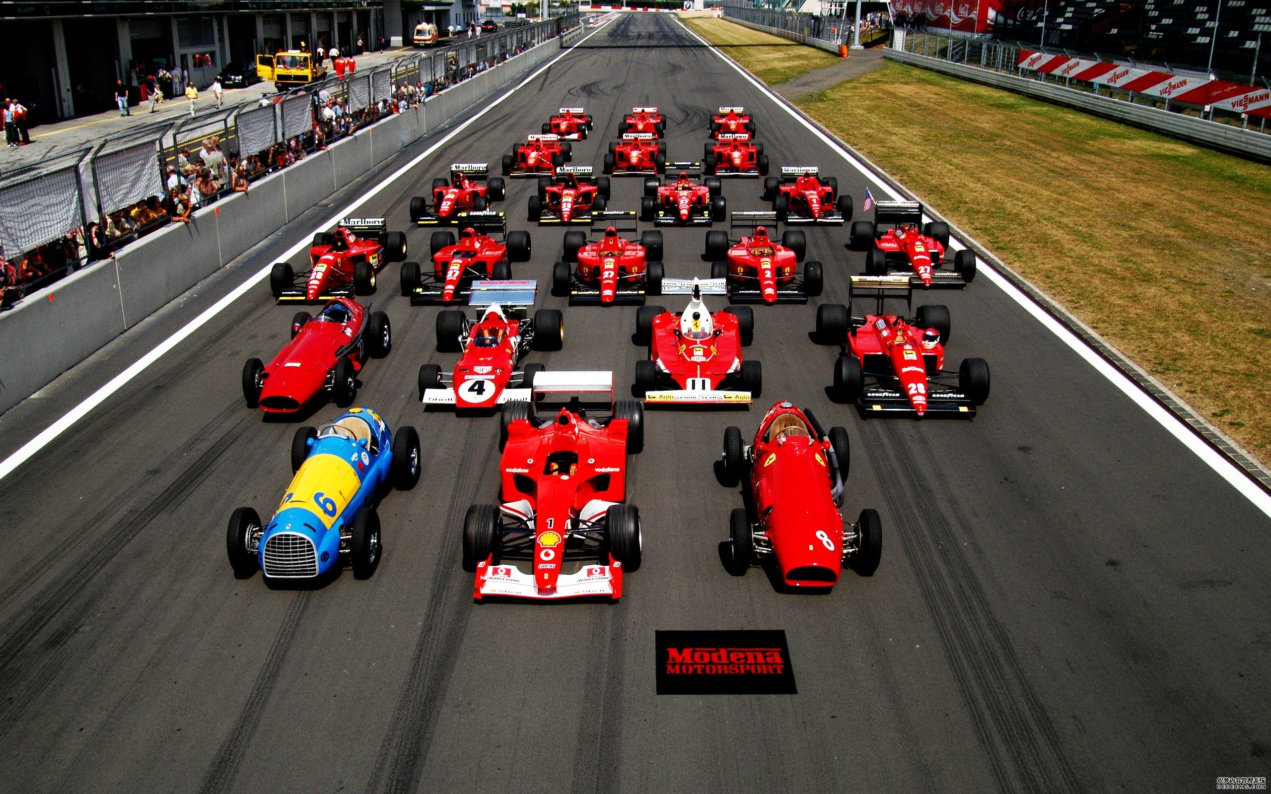 F1一周大事：维斯塔潘为西班牙撞车道歉 阿斯顿马丁密谋强挖拉塞尔